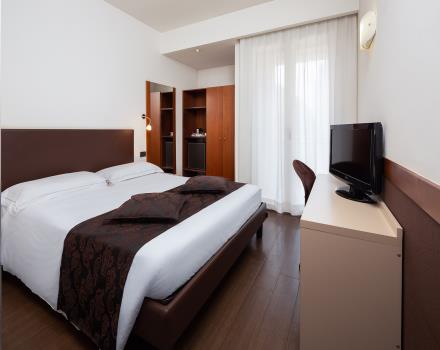 Perfect even for business travelers, our Single Rooms welcome you with all their comfort: book Hotel Biri, 4 stars in Padua!