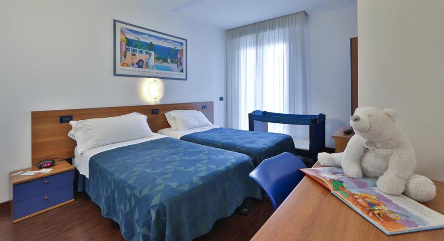 Family Room - Best Western Hotel Biri Padova Se viaggi con la tua famiglia, scegli la nostra family room al Best Western Hotel Biri in centro a Padova!