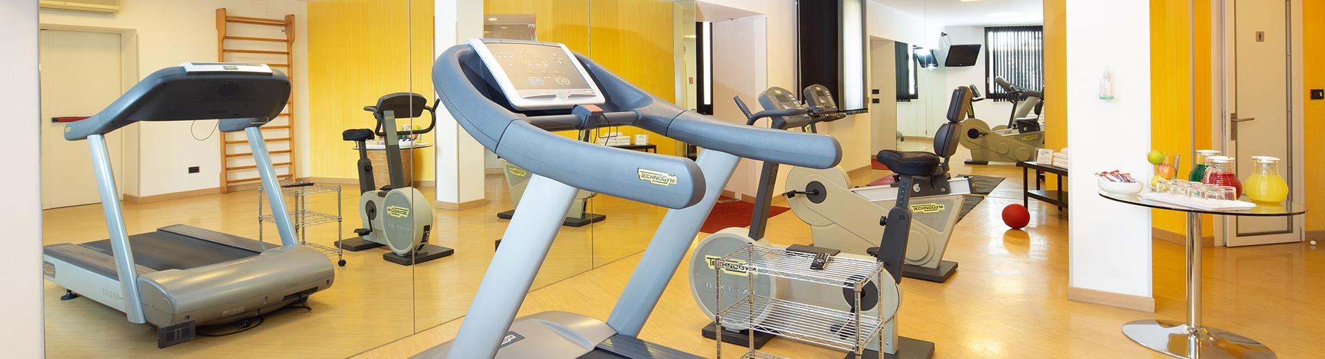 Hotel Biri, modern and comfortable 4-star in Padua, also has a fitness area!