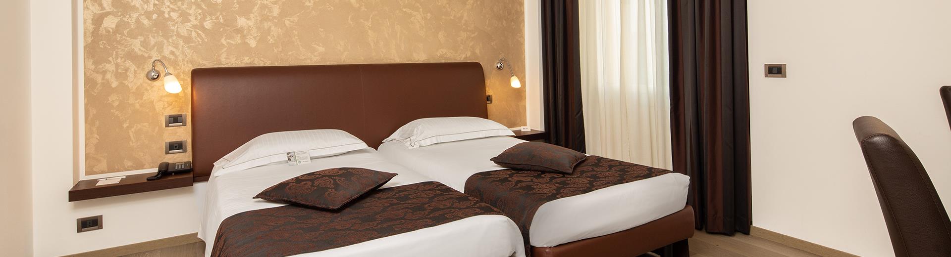 Choose the ultimate comfort: book the Double Rooms of Hotel Biri, modern and cozy 4 stars in Padua!